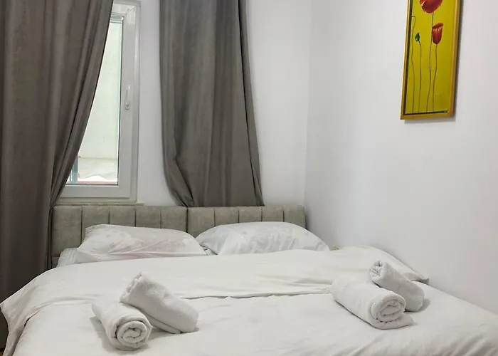 Juli's Pazari Nest *