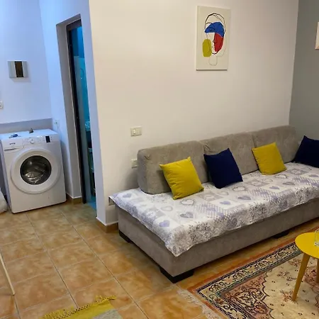 Juli's Pazari Nest *