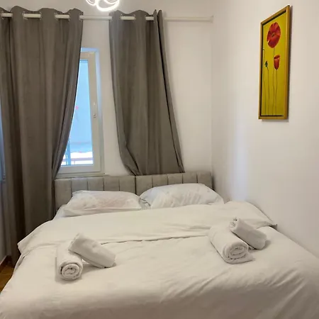 شقة Juli's Pazari Nest تيرانا